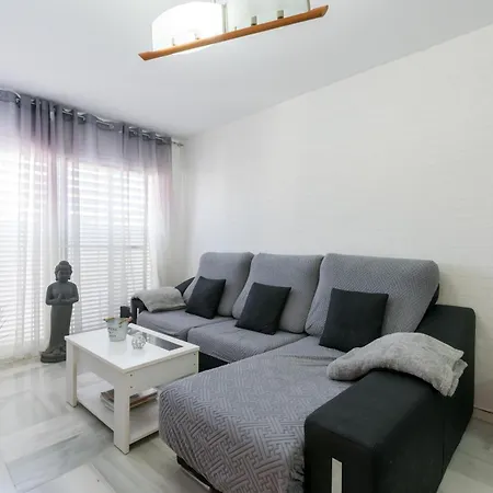Wintowinrentals With A Huge Terrace In Campanillas Apartment