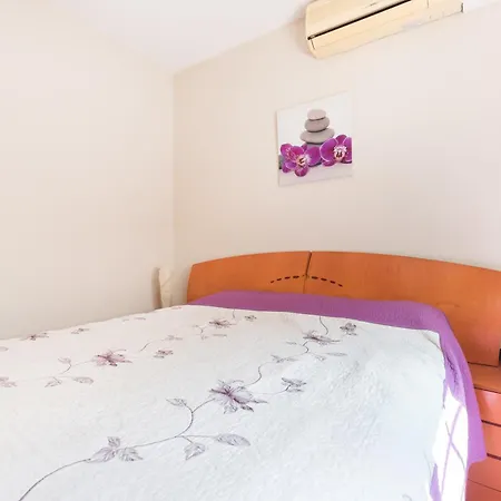 Wintowinrentals With A Huge Terrace In Campanillas Apartment